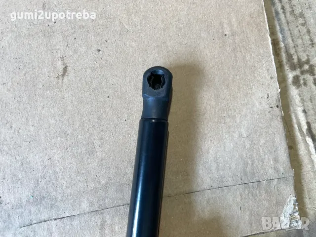 Амортисьор Пета Врата Багажник 10A827550A VW ID.3 E11 pro, снимка 3 - Части - 49935149