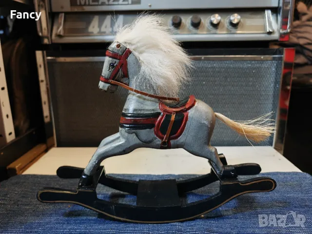 Дървено конче-люлка 