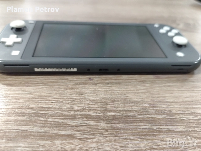 Nintendo switch lite , снимка 2 - Nintendo конзоли - 52579695