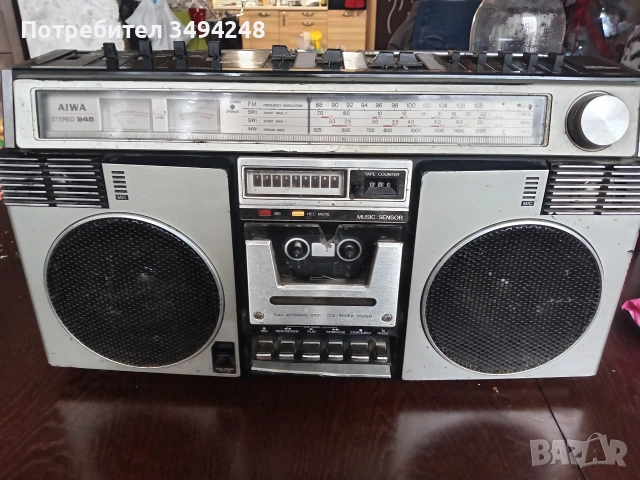 Касетофони Aiwa, Sharp, Saba и други