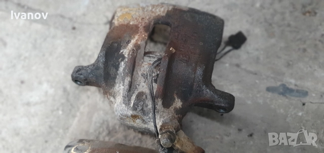 Предни спирачни апарати за бмв е30 bmw e30 front brake calipers , снимка 2 - Части - 52985273