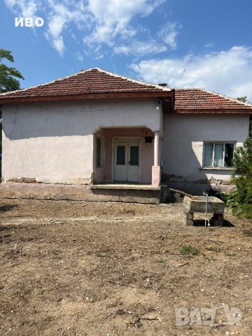 Две къщи с гараж и два декара двор, снимка 7 - Къщи - 42385288