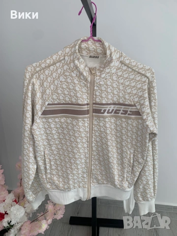 Guess оригинално горнище, снимка 2 - Спортни екипи - 53018742