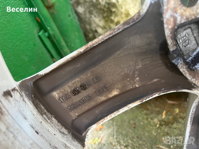 Джанта 17 цола Пасат 7 Фолксваген пасат djantа Passat b7, снимка 12 - Гуми и джанти - 42040667
