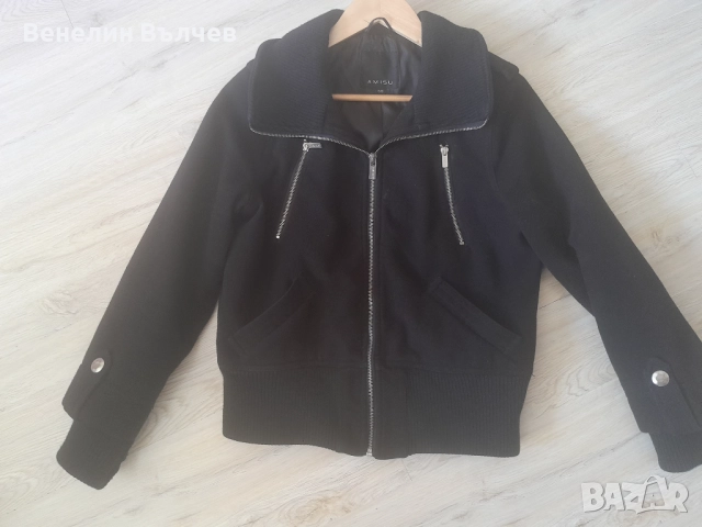 Дамско черно яке