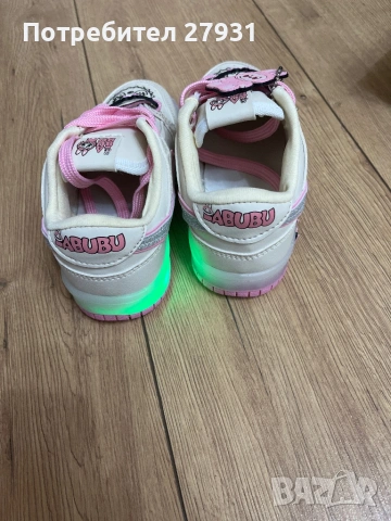Детски светещи маратонки LABUBU, снимка 4 - Детски маратонки - 53440387