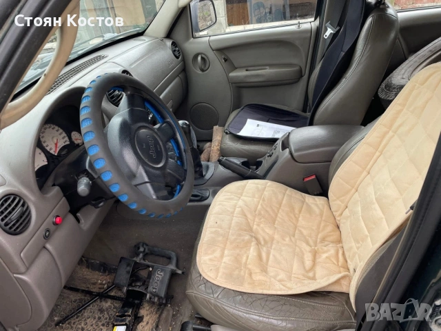 Jeep Cherokee Kj, снимка 5 - Автомобили и джипове - 53587123