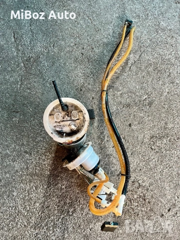 Горивна помпа резервоар бензин БМВ Е90 E91 BMW