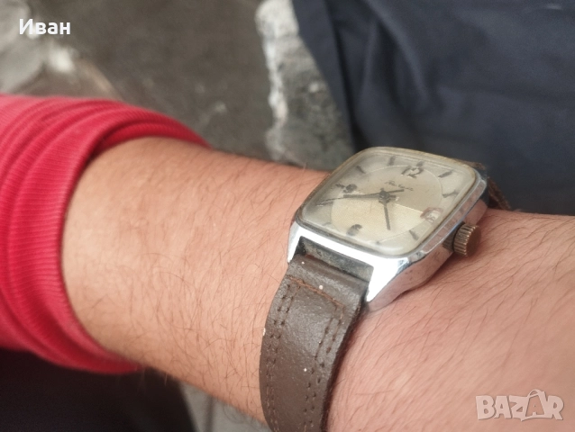 Руски механичен часовник Ракета , снимка 6 - Антикварни и старинни предмети - 52138836