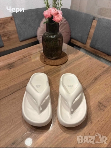 Дамски чехли/джапанки H&M