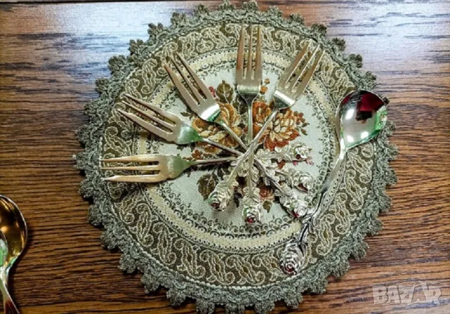 Хилдесхайм рози Позлатени десертни прибори – вилички и лъжички за кафе и чай