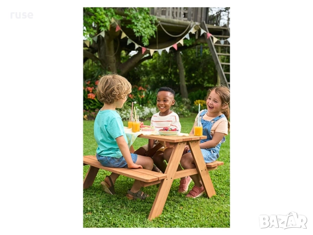 НОВА! Детска дървена маса с пейки 89x79x50см, снимка 5 - Други - 52399830