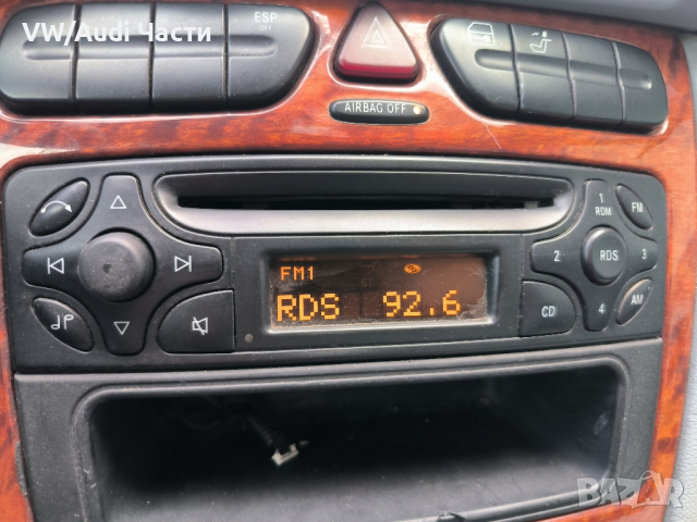 Оригинално радио за Мерцедес Mercedes Benz , снимка 1 - Аксесоари и консумативи - 44838334