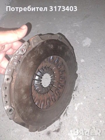 Продавам комплект съединител за Пасат Б7, снимка 2 - Части - 50672125