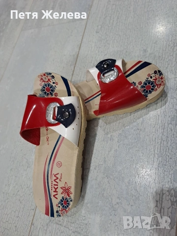 Детски чехли за момиче N32, снимка 3 - Детски сандали и чехли - 53227102