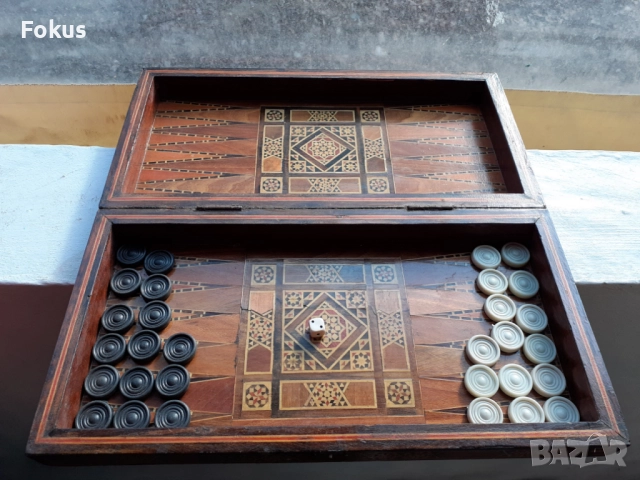 Уникална стара колекционерска табла шах игра интарзия
