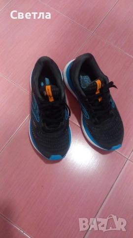 Маратонки Brooks, снимка 4 - Маратонки - 53731581