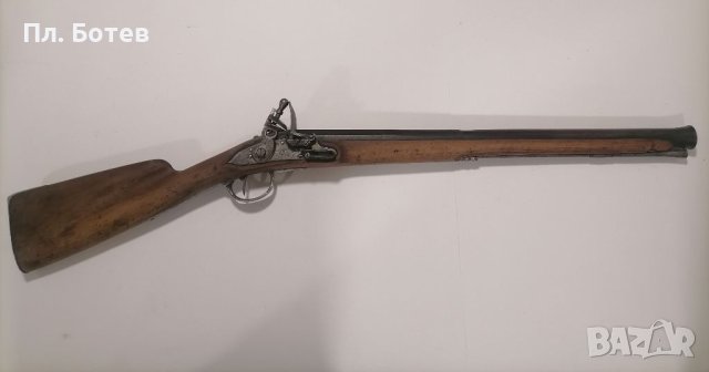 Стара кремъчна пушка , снимка 1 - Антикварни и старинни предмети - 41948199