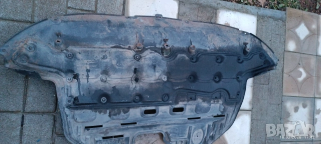 Кия спортидж. кора под двигател и щора багажник , снимка 4 - Части - 53432333