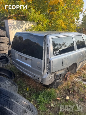 Volvo v70, снимка 2 - Автомобили и джипове - 52884463