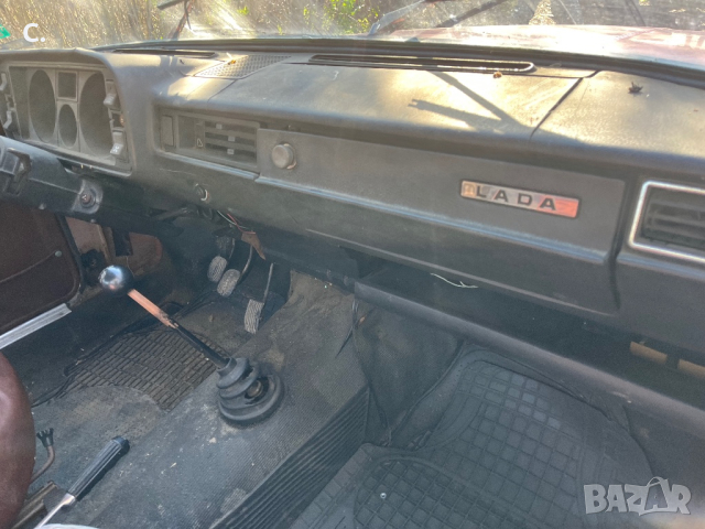 Лада на части , снимка 1