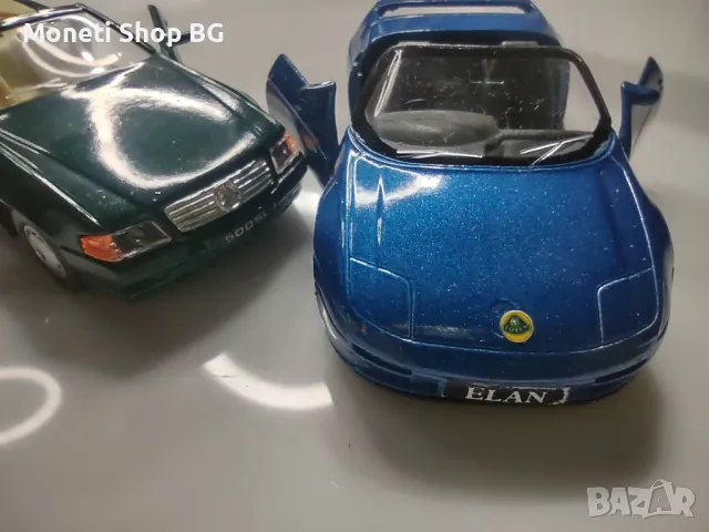 Два броя колички мащаб 1:42