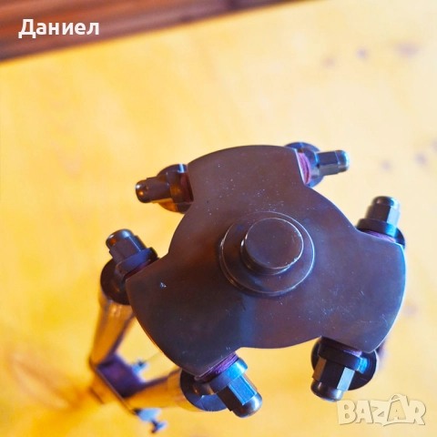 Далекоглед бронзов с античен дизайн и дървена тринога, снимка 10 - Други ценни предмети - 50923191