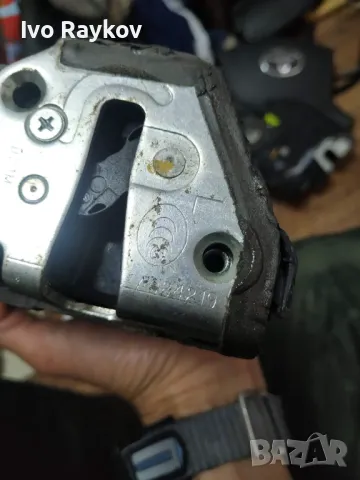 Предна , дясна брава за Toyota Auris E18 A084219 , снимка 7 - Части - 50274058