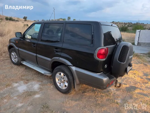 Джип Нисан Терано в перфектно състояние, снимка 3 - Автомобили и джипове - 55978174
