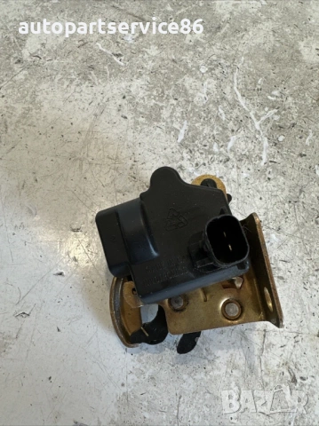 Заключващ механизъм за заден капак за Jeep Grand Cherokee (2006), снимка 2 - Части - 53509835