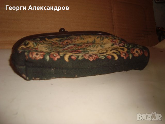 Стар ВИНТИДЖ КАЛЪФ от ПЛАТ БРОДЕРИЯ за ОЧИЛА или ДРУГИ НЕЩА РЕТРО ЧАНТИЧКА, снимка 6 - Антикварни и старинни предмети - 35953447