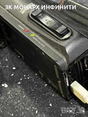 Видеокамера JVC QUAD PROOF/GZ-R315BE, снимка 13 - Камери - 53398359