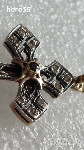 Стар златен 18к кръст с инкрустирани натурални диаманти и сапфир-диамант,злато, снимка 14 - Колиета, медальони, синджири - 51201975