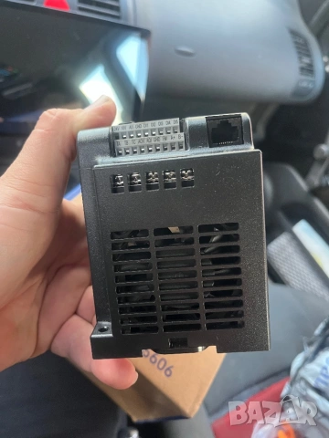 Инвертор с променлива честота 220v 380 2.2KW, снимка 3 - Други машини и части - 53637870