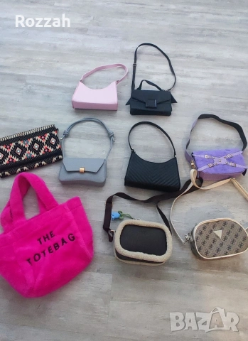 Дамски чанти в различни цветове 