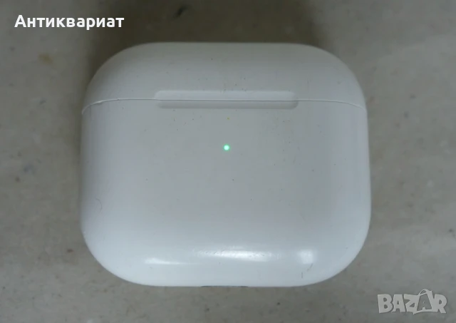 APPLE Lightning Charging Case A2897 за AirPods 3, снимка 4 - Слушалки и портативни колонки - 50922409