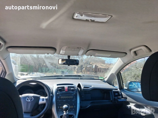 На части Аурис фейслифт 1.3 vvti, снимка 8 - Автомобили и джипове - 53830886