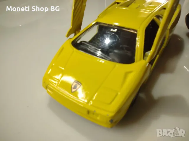 Два броя колички мащаб 1:42 , снимка 5 - Колекции - 48910571