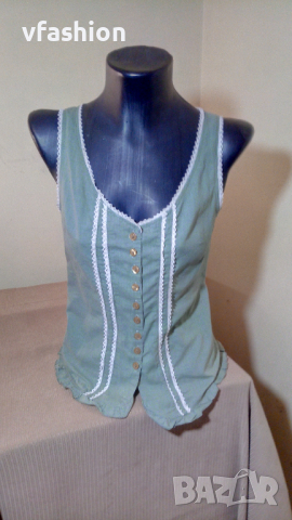 Дамска блуза с плетени елементи