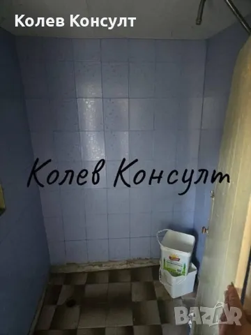 Продавам самостоятелна двуетажна къща в Димитровград,кв.Славянски , снимка 6 - Къщи - 49831205