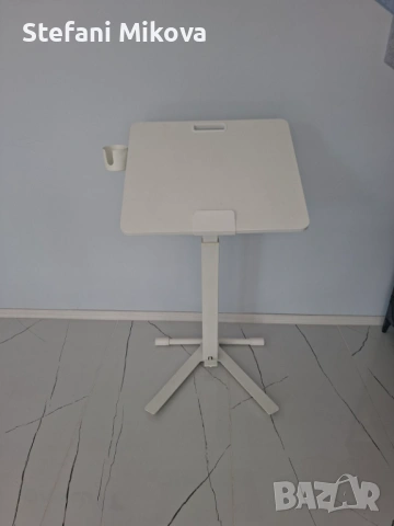 Масичка за лаптоп с колелца, снимка 5 - Работни маси и бюра - 53802502