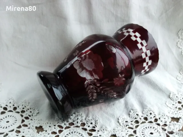 Ваза червен кристал, снимка 4 - Вази - 48349636