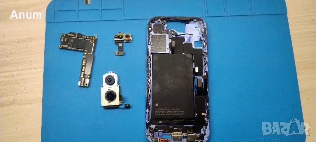 iPhone 16 - на части