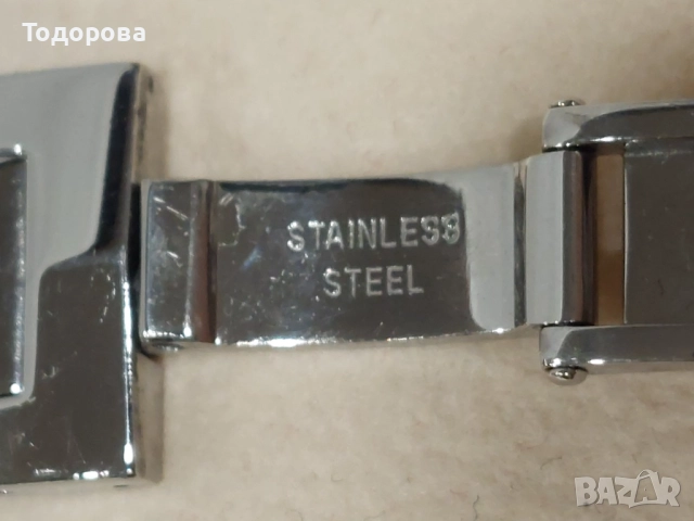 Дамски часовник Tissot с 10 диаманта и седефен циферблат,машина кварц, снимка 11 - Дамски - 52807085