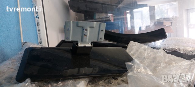 телевизор PHILIPS модел 32PHK4309/12 оригинална стойка