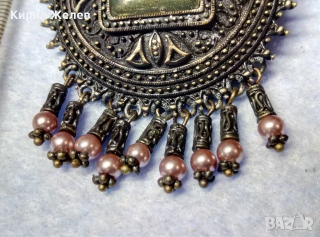 СТАР ЕМАЙЛИРАН БРОНЗОВ МЕДАЛЬОН РЕТРО ОРНАМЕНТИРАН с РОЗОВИ ПЕРЛИЧКИ 42388, снимка 7 - Антикварни и старинни предмети - 51255586