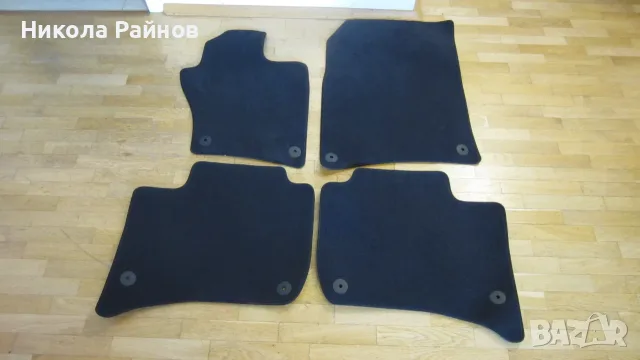 ОЕ текстилни стелки за Vw Toareg 7P от 2010 до 2018г.7P2 863 011 