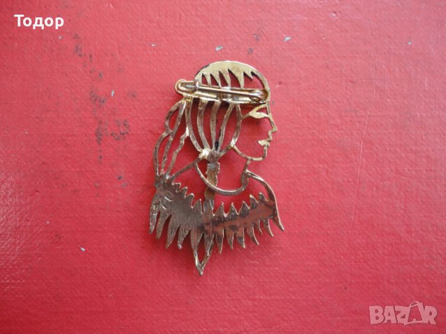 Страхотна позлатена брошка с емайл индианка маркирана, снимка 3 - Други - 40165245