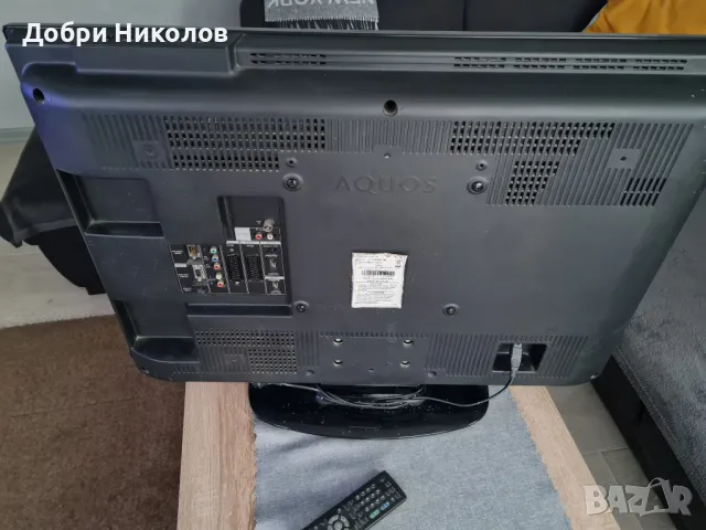 На парчета телевизор SHARP  AQUOS  LC-32D44., снимка 2 - Телевизори - 49177963