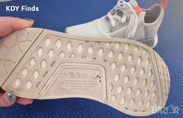 Adidas NMD R1 дамски маратонки 38 2/3, снимка 6 - Маратонки - 56192851